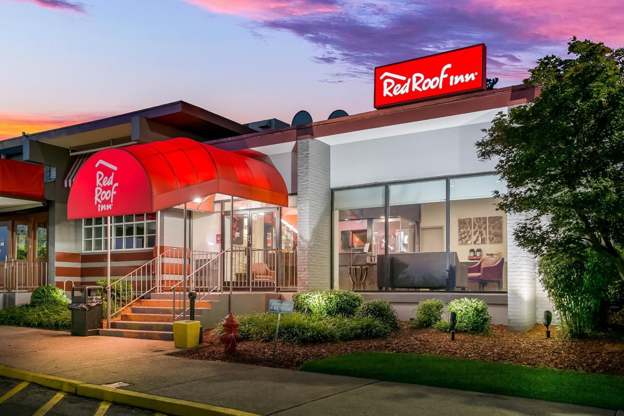 Red Roof Inn Baltimore Windsor Mill Exterior foto